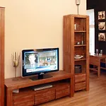 Apartment Schlueterstrasse By Interhome